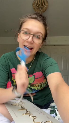 I did this last year and it was a life saver! #college #collegemovein #moving #collegelife #collegelifehacks #fyp #foryou #greenscreen | Classic Ride Admirers