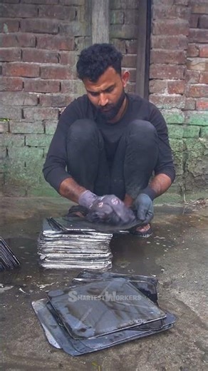 Recycling Oil Tin Boxes into Metal Lids