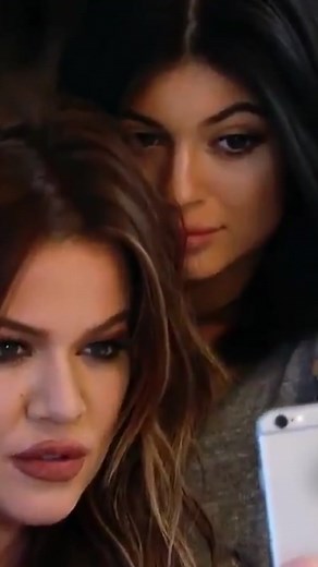 Mastering the Duck Lips Technique with the Kardashians