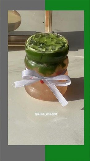 strawberry matcha refresher ✨🍓🫧🍵