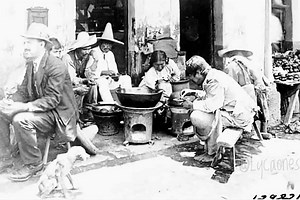 Chilmoleras: mujeres que preparaban comida afuera de pulquerías