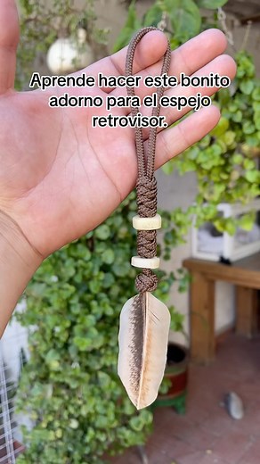 75K views · 686 reactions | Adorno para tu espejo retrovisor (parte 1) #tutorial #knots #macrame #truck #feather #fyp | Diego Olvera | Facebook