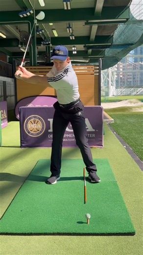 Gerhard van Schalkwyk | Golf Instructor & Coach on Instagram: "Want to hit monster drives? #1 mistake most golfers make is hitting down on the ball with their driver Your driver is designed to hit UP on the ball to maximize distance and launch conditions. Hitting down costs you 20-30 yards easily! Here’s a simple drill to fix your driver attack angle: - Stand with your feet together and take a big step away from the target - Slide your right hand down your leg until it touches your knee - Keep t