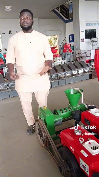 Boost Your Agribusiness with an Affordable Small Oil Press Machine! 🌾🌍 Looking to extract high-quality oil from palm kernel, groundnut, coconut, or sesame seeds? Our Small Oil Press Machine is efficient, easy to use, and perfect for small-scale farmers and agro-processors in Nigeria. ✅ Fast oil extraction ✅ Low energy consumption ✅ Durable and easy to maintain ✅ Ideal for palm kernel, groundnut, coconut, sesame & more Take control of your production and increase profitability 📍 Delivery avail
