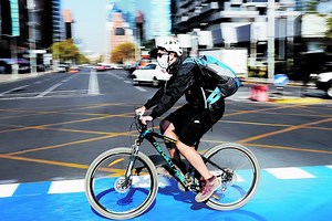 Gobierno anuncia el debut en Chile del ‘Modo Bicicleta’ en Google Maps - La Tercera