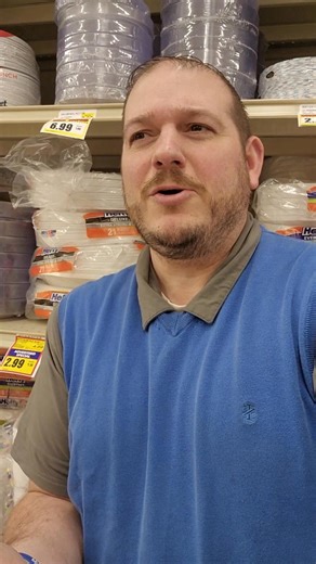 Day 13 of our 14 Days of Thanksgiving Savings! 🦃 Don't miss out—Hefty plates are only $2.99 today! Perfect for your holiday gatherings. Which meal are you planning to serve on these durable plates? Share your ideas below! #ThanksgivingSavings #HouchensDeals 🍽️ | Food Giant Elkton, KY