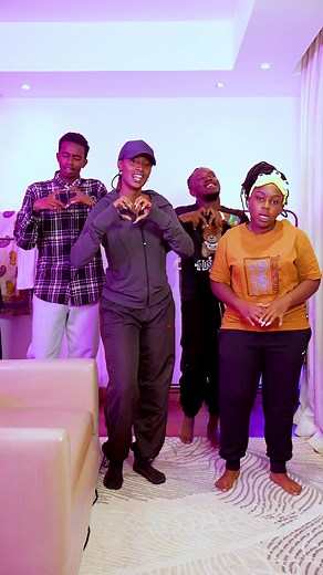 Heartwarming Weekend Love Story by Ronafro