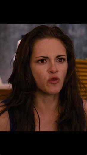 Bella discovers that Jacob branded her daughter.#movie #shortvideo | Twilight