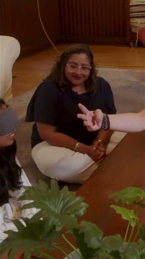 Blindfolded Girl Identifying Fingers at Art of Living Foundation #mindsight