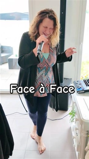 Bein quoi elles sont pas belles mes pantoufles 🤣✌️ #live #authenticity