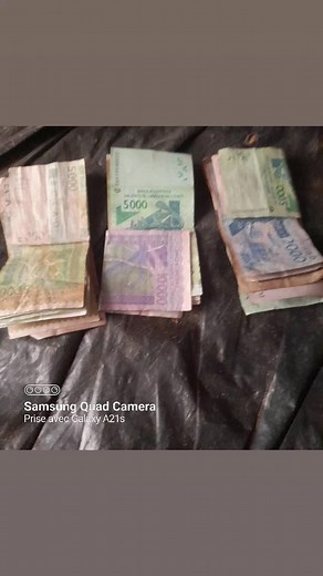 Vidéos de explique_moi_ça (@explique_moi_ca) avec son original - explique_moi_ça