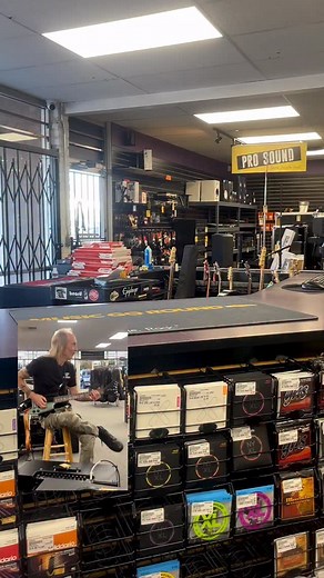 This Jay Turser Shark Guitar is fresh in and going for $149.99 🦈🦈 This guitar is being sold AS-IS, please contact us for more info. Looking to sell some gear? Text us pictures with make and model to 505-390-7407 or email us at musicgoroundnm@gmail.com #musicgoround #albuquerque #abq #localbusiness #music #musician #localmusic #guitar #bass #drum #reuserecyclerock #usedgear #gear #secondhand #prosound #percussion #webuyused #webuyusedeveryday #webuyusedgear #jayturser #jayturserguitars #jaws #s