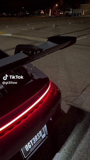 Porsche 911 GT3 RS (992): The Ultimate Track Machine