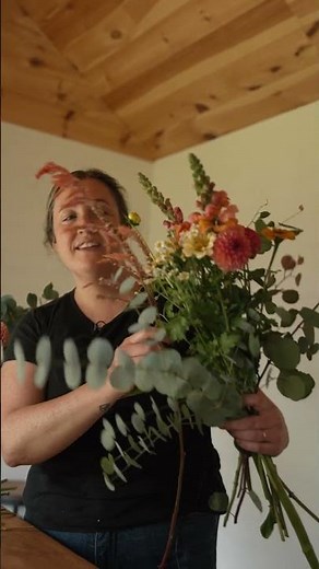 How to Make a Market Bouquet: Flower Arranging Tutorial for CSA & Farmers Market Bouquets