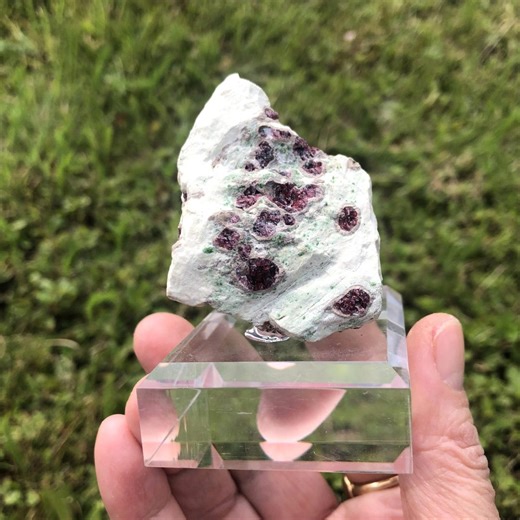 Pyrope Garnet With Collectible Stone Stand - Etsy