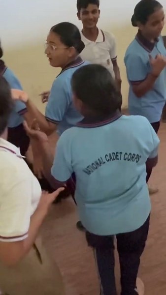 👉🏻Ncc cadet # kalcher program sikhte huwe !💃🏻👯‍♀️