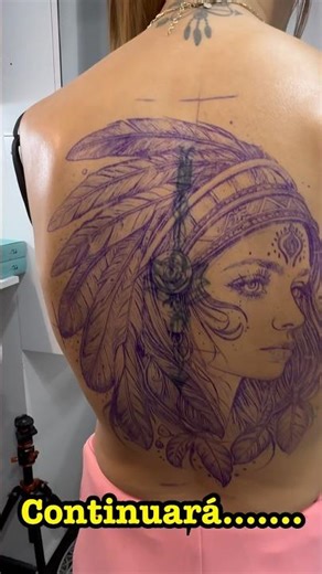 Tatuaje de India espalda