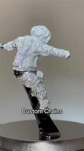 Custom Chains: Unique Jewelry Creations