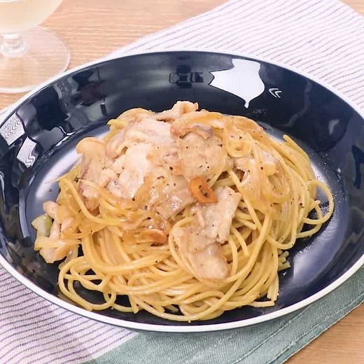 お手軽レシピ！ 豚バラにんにくパスタのレシピ動画・作り方 | デリッシュキッチン