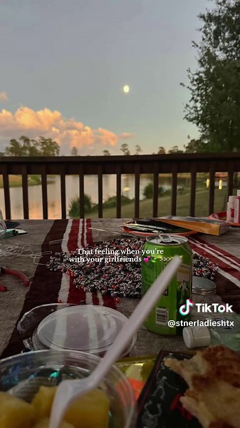 Are you a Houston girly looking for some girlfriends? Join our growing ladies only HTX 🍃 community 💗 Comment or DM for the links to connect and make Houston girl friends! #houston #htxgirls #houstongirls #girlsonly #fyp