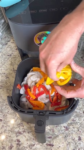 143K views · 406 reactions | Easy Shrimp Taco Recipe With An Air Fryer!  | Foodie's Time | Facebook