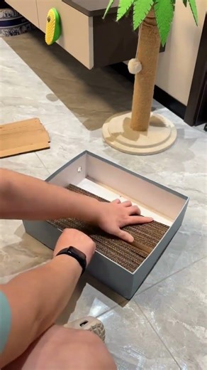 Cardboard Strip Cutter for Cat Scratchers! DIY scratcher for your kitty!