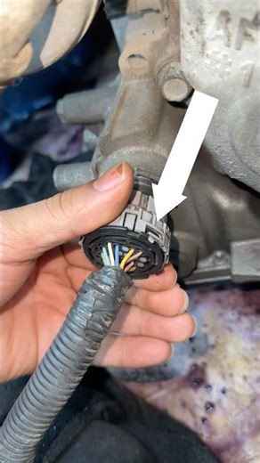 Nissan Transmission Valve Body Connector Removel Tips! #automobile