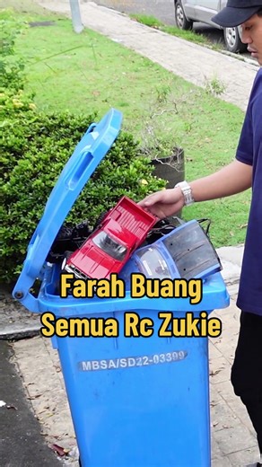 Zukie Mengamuk: Barang Mainan Terlalu Banyak!