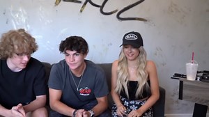 Truth or Dare: Epic Friends' Kissing Dare Game!