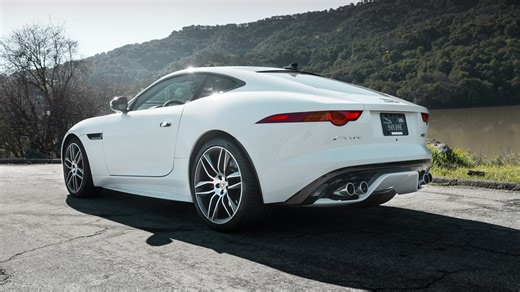 2016 Jaguar F-Type R coupe or convertible? + Shooting cars: Why you need a circular polarizer filter + Import to Lightroom like a pro