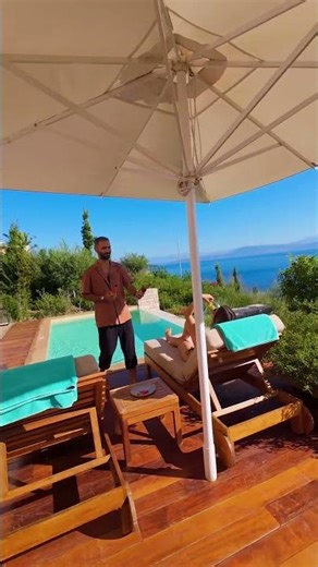 This is Your Sign to Visit the Most Iconic Resort in Greece