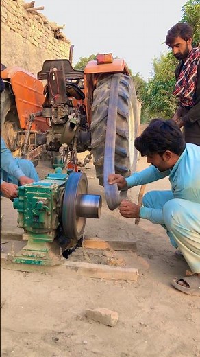 Processing to start tractor with diesel engine belt #shorts