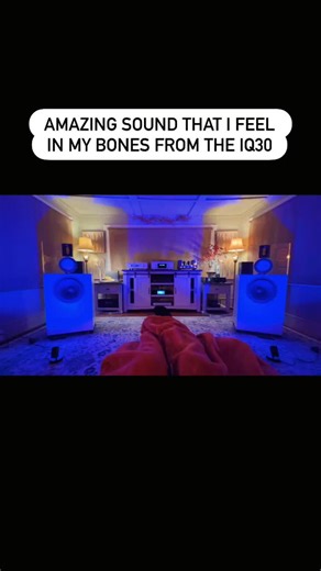 Wow these are some crazy impressive speakers. For those who seek imaging and soundstage perfection. For those who want to feel the music but these made in Poland unique speakers have more to them than meets the eye. I’ll talk all about what makes these do what they do in my review at the end of the week at YouTube . #hifi #audiophile #speakers #audio | Steve Huff Photo