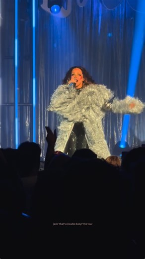 Kalvin📍taipei / chicago foodie on Instagram: "jade / that’s showbiz baby! the tour my most played album last year, finally seeing the angel of my dreams @jadethirlwall 🪽 #jadethirlwall #thatsshowbizbaby #kalvinのconcert #houseofblueschicago"