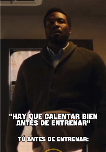 “HAY QUE CALENTAR BIEN…” 😂 ¡Hola superfriki! Puede que tu calentamiento no sea tan malo como el de Wonder man, pero… ¿crees que es eficiente? 🤔 Para que un calentamiento sea efectivo tiene que cumplir su función, que no es otra que preparar al cuerpo para el esfuerzo que va a realizar. Para ello te recomiendo que lo dividas en 3 fases: ➡️ Inhibición: 5’ como mucho dedicados a relajar la musculatura que tenga demasiado tono, buscar puntos gatillo e inhibirlos para que no sean un limitante a la 