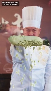 Chef cutting radish😂 https://netshort.com/base/n/5B00LMu 👈 Watch full episodes📺 Movie Name【The Little Master Chef: A Taste of Destiny】#NetShort #shortdrama | Netshort Drama