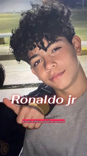 วิดีโอของ pppp (@pppp52593) พร้อมเพลง hypnotic - super slowed - isq