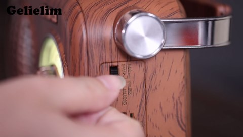 Gelielim Radios Portable AM FM SW,Vintage Radio Bluetooth Speaker with Crystal Clear Sound, Rechargeable Battery Powered, Retro Small Radio with Solar Panel & Flashlight, Gifts for Seniors Elderly