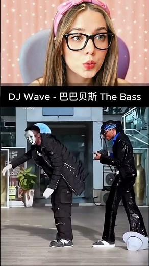 Robot Dance Battle… Grandpa vs Michael Jackson Style 🤖🔥 #RobotDance #DanceBattle #reaction #short