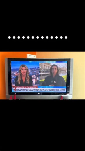 O Senhor Notícias 📺🇵🇹 on Instagram: "APRESENTAMO-VOS O HUGO MAIS CONHECIDO PELO (HUGOSTOSO). ESTÁ VIRAL NAS REDES SOCIAIS UM JOVEM QUE ESTA MANHÃ FOI ENTREVISTADO POR CAUSA DO SISMO QUE SE FEZ SENTIR NA ZONA DA COVILHÃ NO DISTRITO DE SANTARÉM. O JOVEM AO SER ENTREVISTADO PELA JORNALISTA DIZ QUE ESTAVA NA CASA DE BANHO QUANDO SE DEU O ABALO MAIS COMO TINHA BEBIDO UNS COPINHOS A MAIS NÃO SOUBE SE AQUILO QUE TINHA ACONTECIDO ERA DA CERVEJA OU ERA MESMO A NATUREZA A FUNCIONAR. PORTUGAL ACORDOU AS