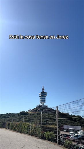 Que nadie se ponga tonto, que acaban rápido con el problema 🫠 #jerez #motociclismo #francos #guardiacivil #motogp
