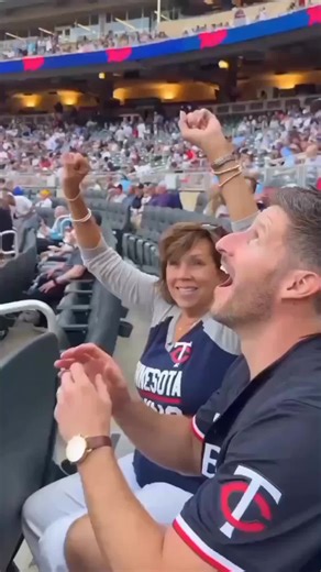 Un match de baseball transformé en surprise créative