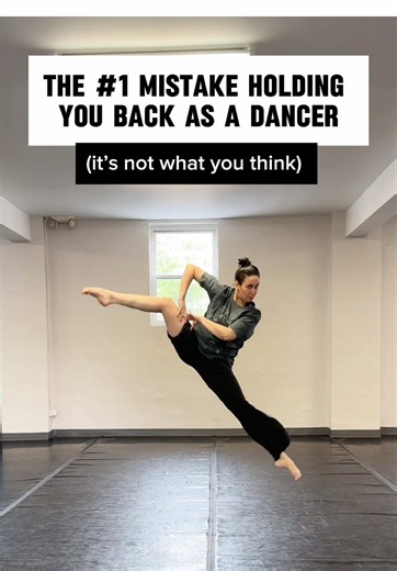 This might be the reason you’re not improving in class…👀 The # 1 mistake holding you back as a dancer? Being in the studio physically, but not being truly present. So many dancers (at all levels from beginner to advanced) plateau because their body is in the room, but their mind isn’t fully engaged. You go through the motions, but you’re not dancing with intention. The fix? Treat every class with the same weight of importance as audition or performance: listen actively, apply corrections immedi
