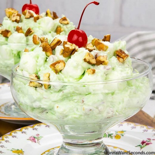 2.5M views · 503 reactions | Pistachio Fluff <3 . It’ll be the most popular dish at your next party! . Recipe Here: https://www.gonnawantseconds.com/2017/12/watergate-salad-recipe/ | Gonna Want Seconds | Facebook
