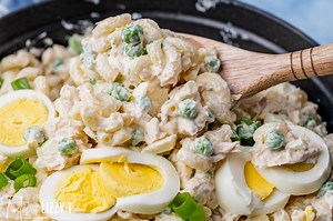 5 Ingredient Tuna Macaroni Salad for your potlucks and picnics.