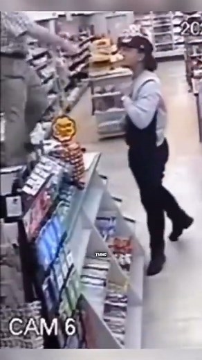 483K views · 4.4K reactions | Store Clerk Wasn’t Having Any of It 路‍♂️. #StoreClerkChronicles #RetailReality #CustomerServiceHumor #OMG #usaviralreels #usaviral #usareels #viralreelsfb #trendingreels #shorts | Interesting Stories | Facebook