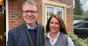 Long Lost Family:Ros Webb and Tegan Cornish Season 14 Episode 1