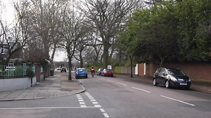 Urban wildlife photography is great for those living in the city. Learn how to photograph animals in a concrete jungle, often right on your doorstep.  https://youtu.be/RONGErmWoJ0 Sam Rowley shares his top tips for photographing animals in their urban environments. | Nature TTL | Facebook