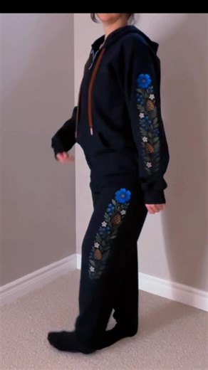 Check it out, love the sweats. #nativetiktok #sweatpants #blue #snowshoeapparel