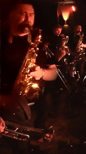 Tenor Sax vs Horn Section 😳 (wait for that note 🤠)